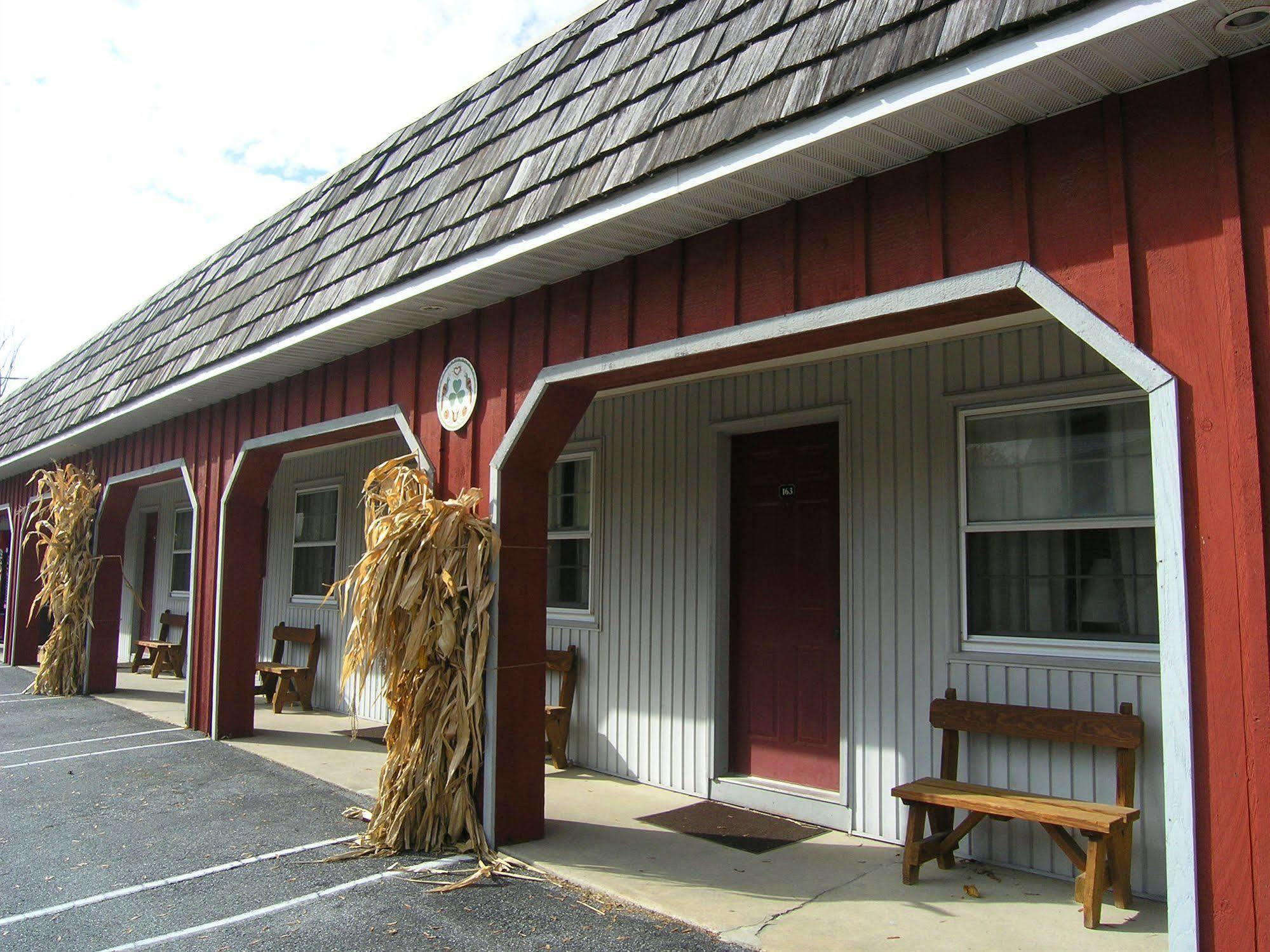 Hotel The Carriage House At Strasburg Exterior foto